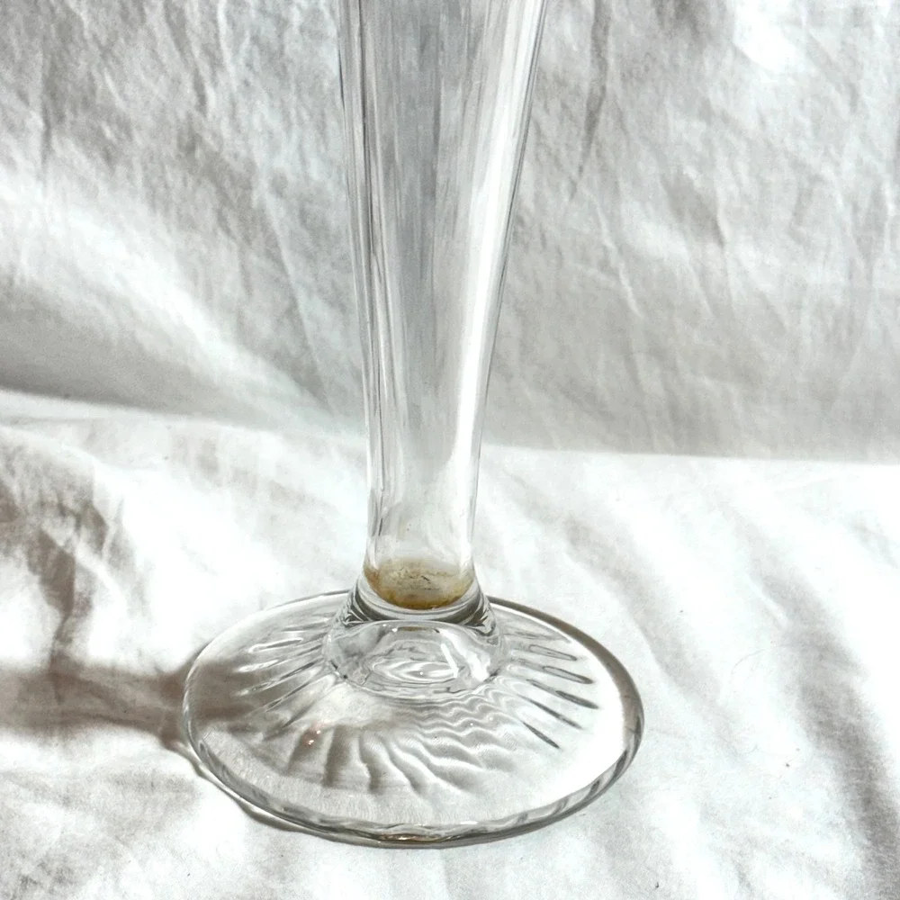 Unbranded Trumpet Vase Clear Good Ribbed Pressed Glass 12.5 Inch Sunburst Base